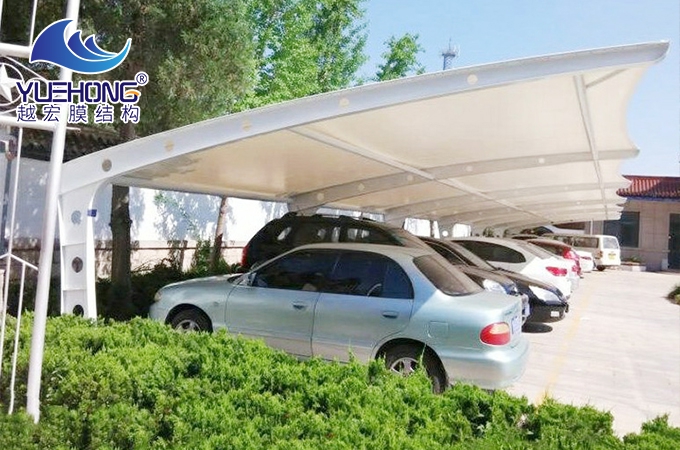 膜結構車棚